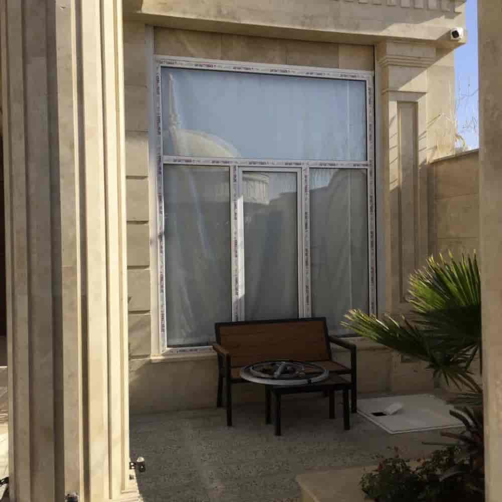 اجرای پنجره های ویلا با پروفیل چلسی تحت لیسانس آلمان و یراق‌آلات ترک درجه یک